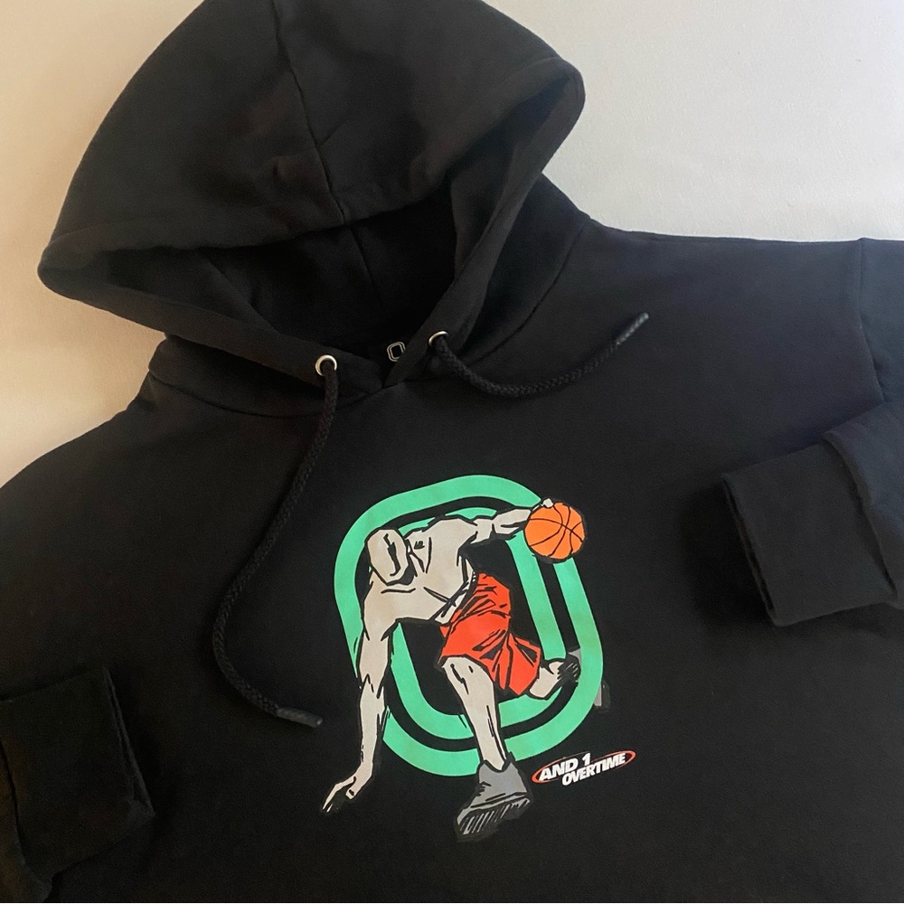 AND1 x Overtime Basketball Hoodie Men L Instagram Tik Tok Sports League Merch